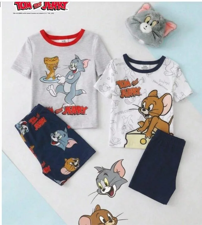 Tom y Jerry con short en la vitrina de Percha & Paca